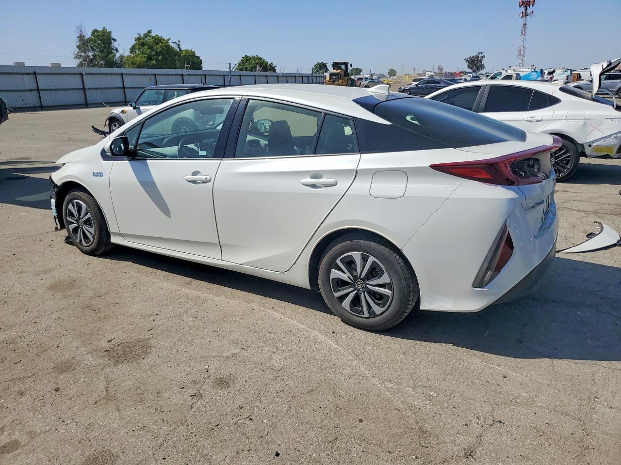 2019 Toyota Prius Prime Plus - Image 2