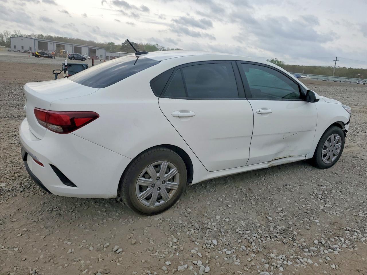 2022 Kia Rio Lx - Image 3
