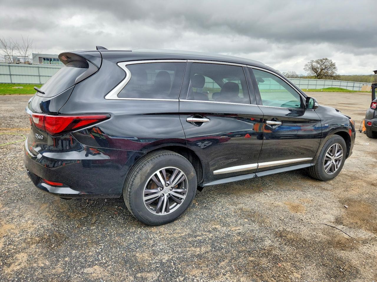2017 Infiniti Qx60 Base - Image 3