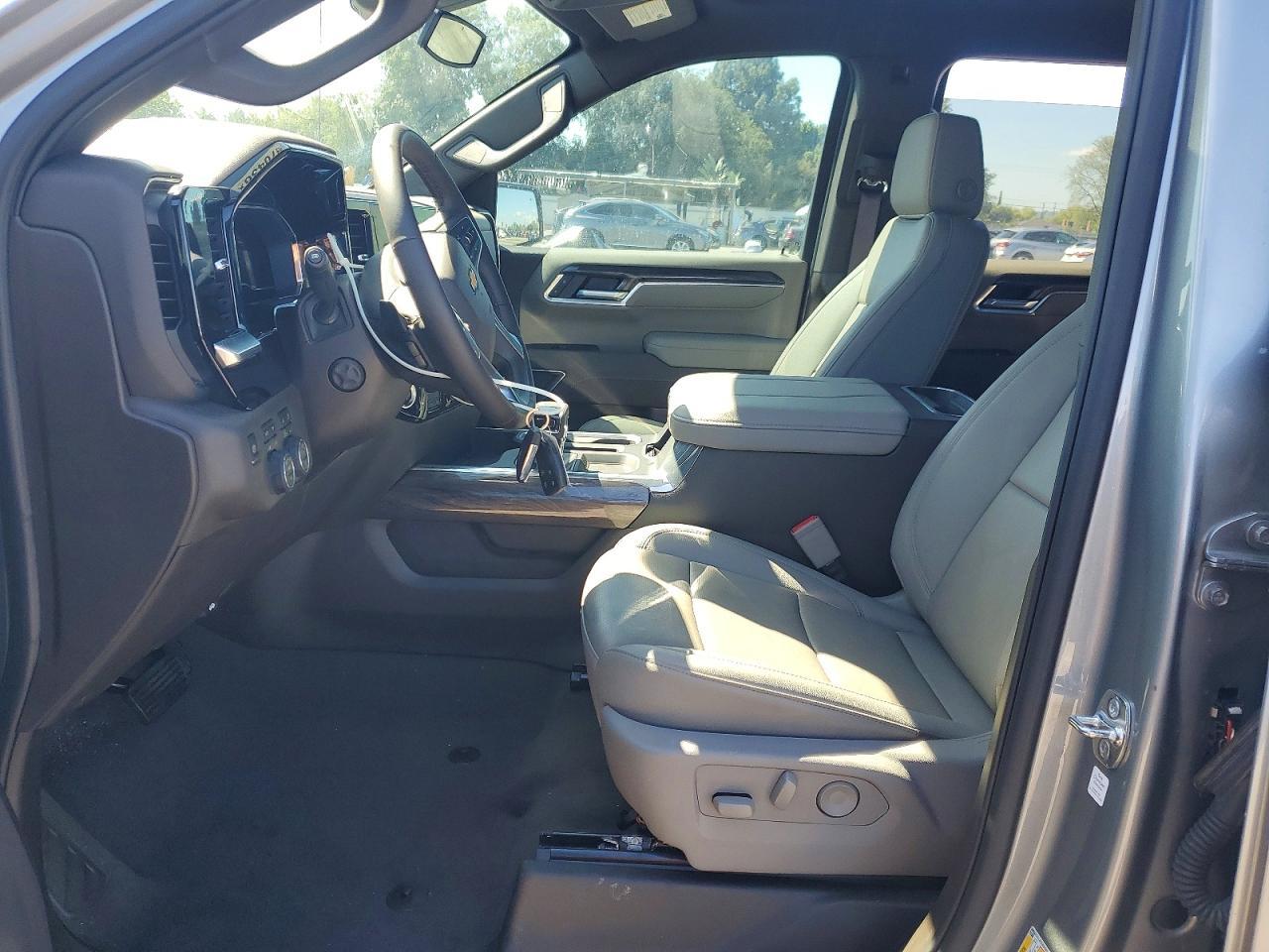 2025 Chevrolet Silverado K1500 Ltz - Image 7