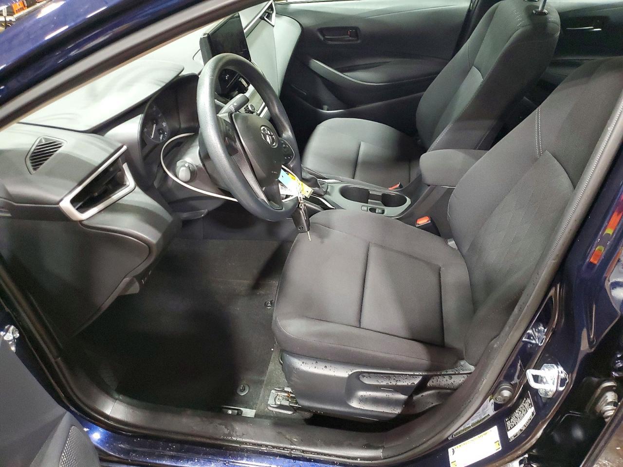 2025 Toyota Corolla Le - Фото 7
