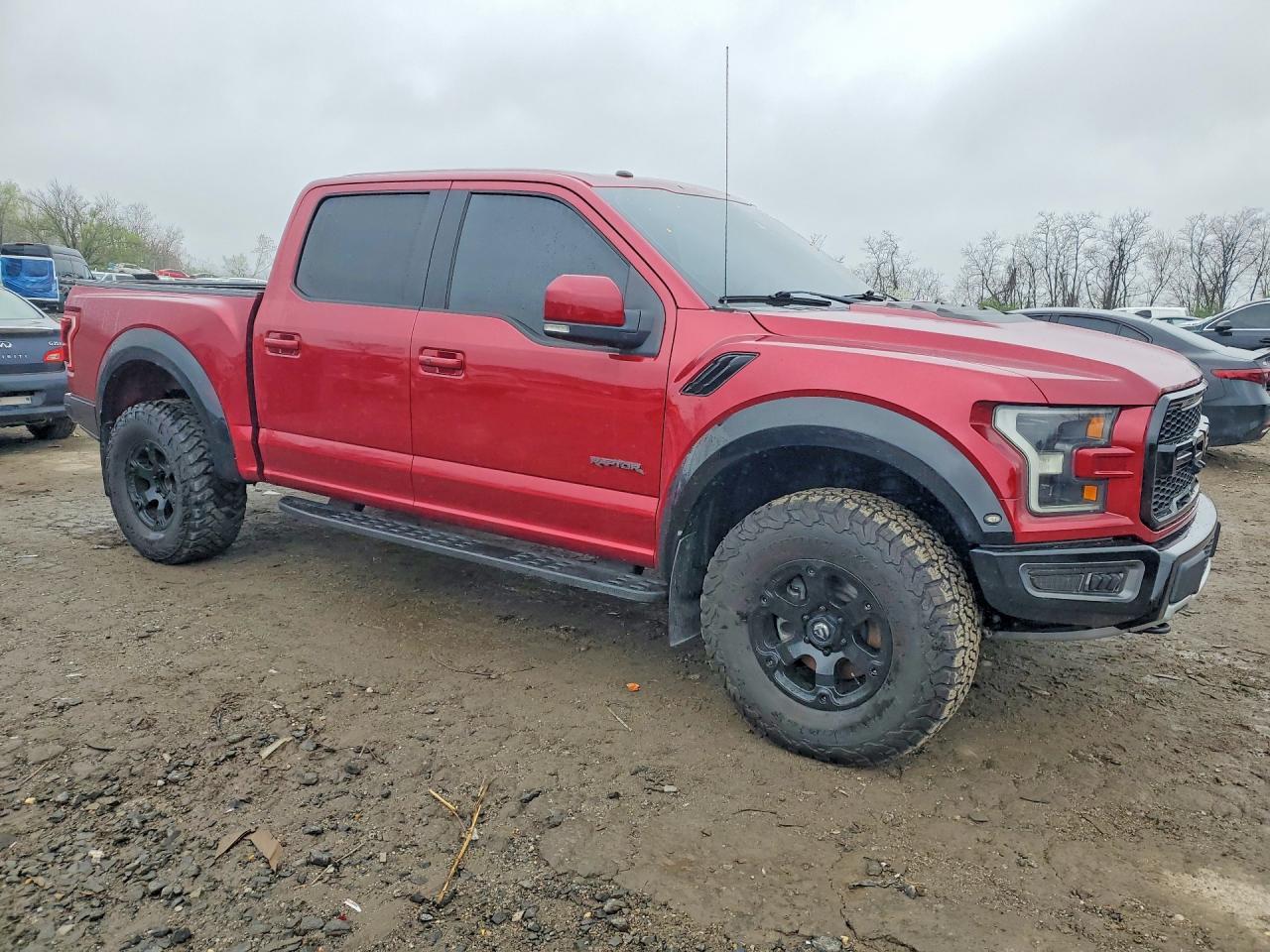 2017 Ford F150 Raptor - Фото 4