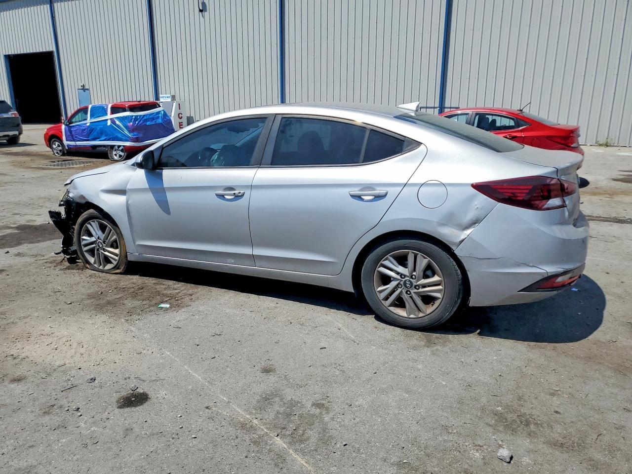 2020 Hyundai Elantra Value Edition - Фото 2