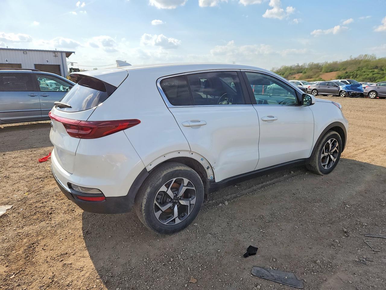 2022 Kia Sportage Lx - Фото 3