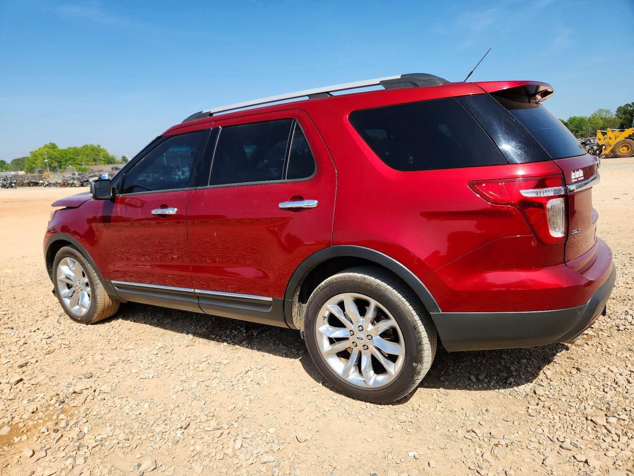 2014 Ford Explorer Xlt - Фото 2