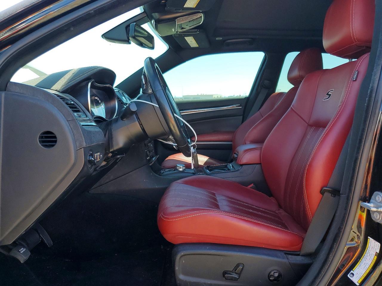 2020 Chrysler 300 S - Фото 7
