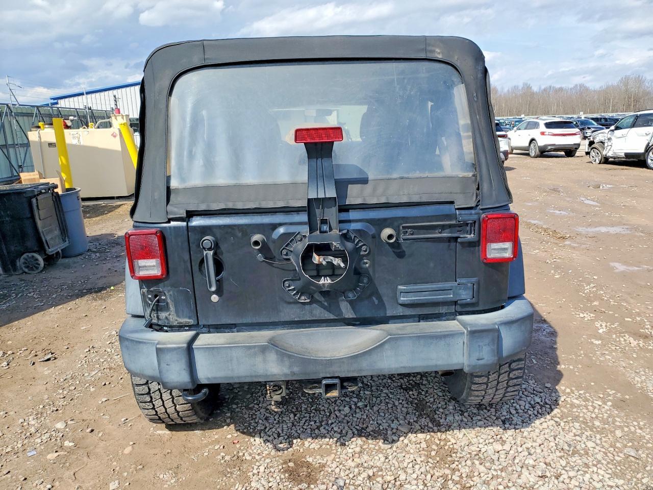 2017 Jeep Wrangler Unlimited Sport - Image 6