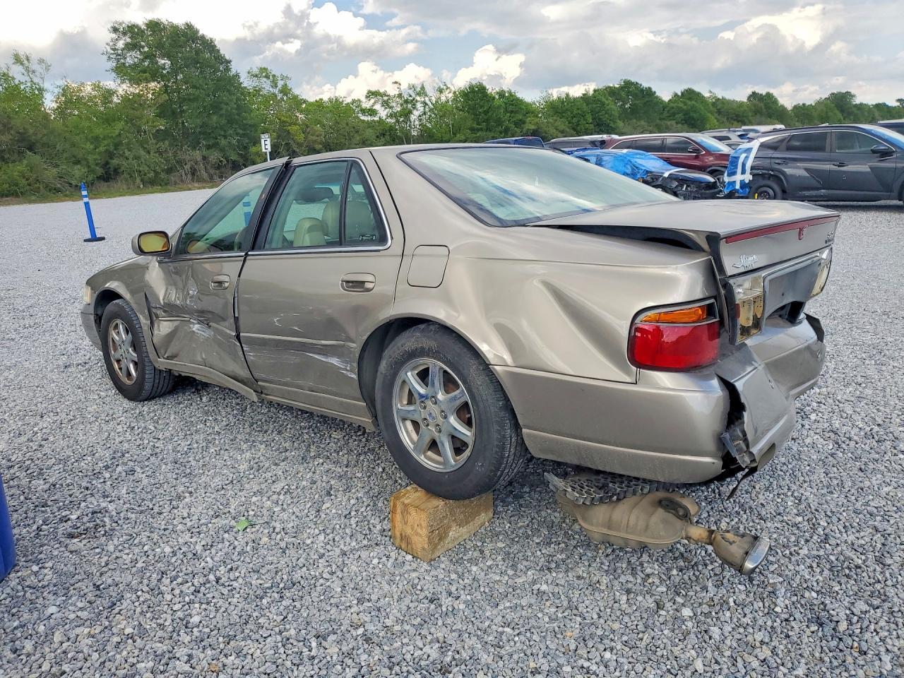 2002 Cadillac Seville Sls - Image 2