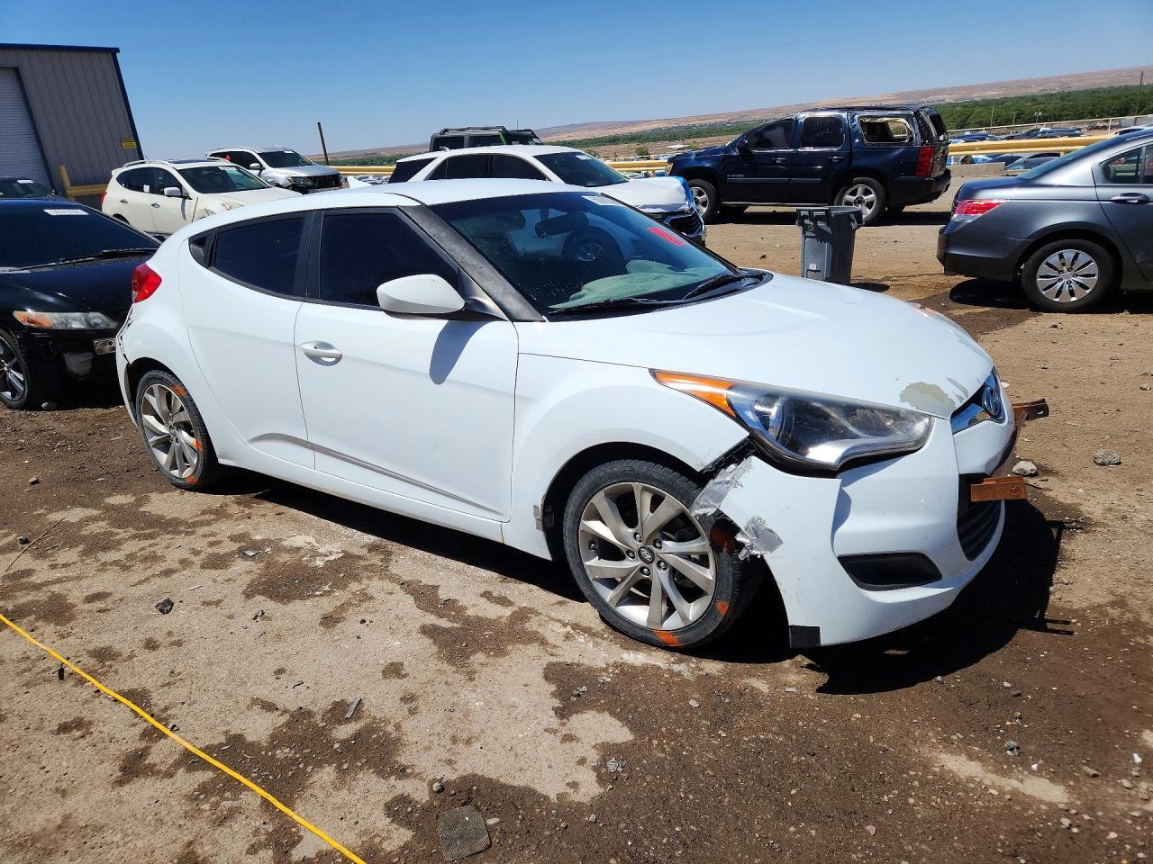 2016 Hyundai Veloster Base - Фото 4