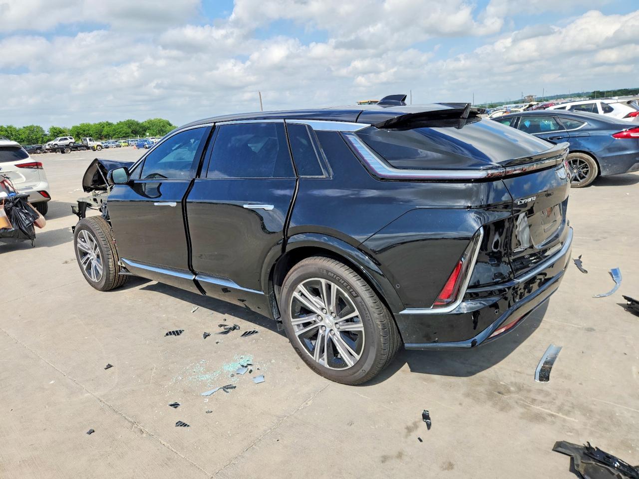 2026 Cadillac Lyriq Premium Luxury - Фото 2