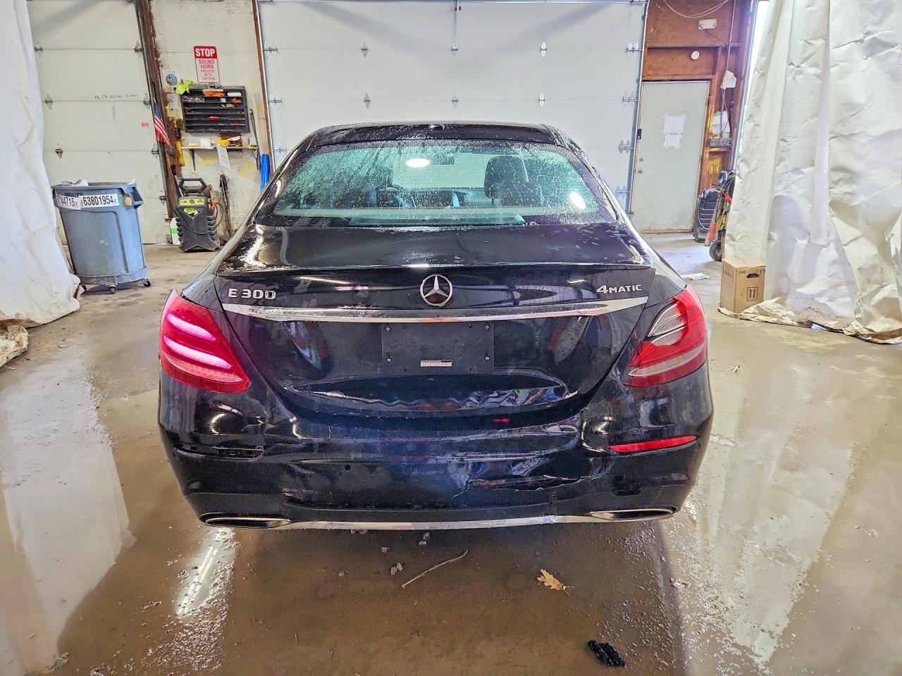2017 Mercedes-Benz E 300 4Matic - Image 6