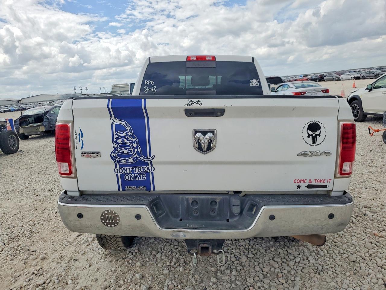 2015 Ram 2500 Laramie - Фото 6