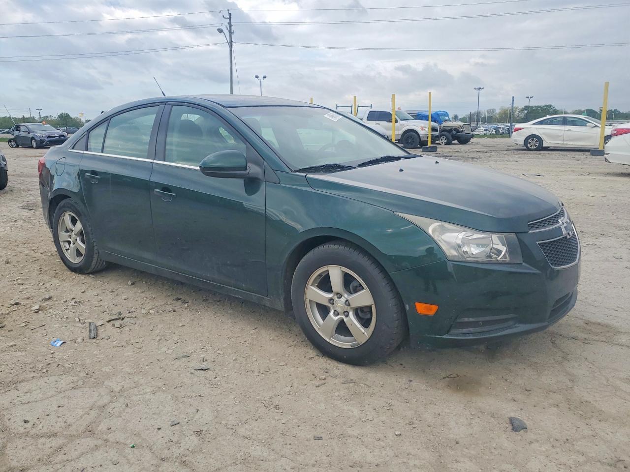 2014 Chevrolet Cruze Lt - Image 4