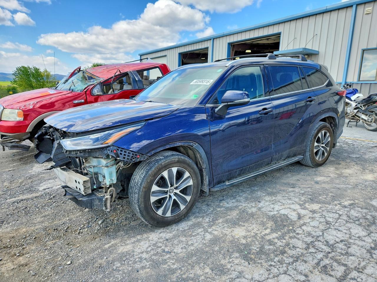 2021 Toyota Highlander Xle