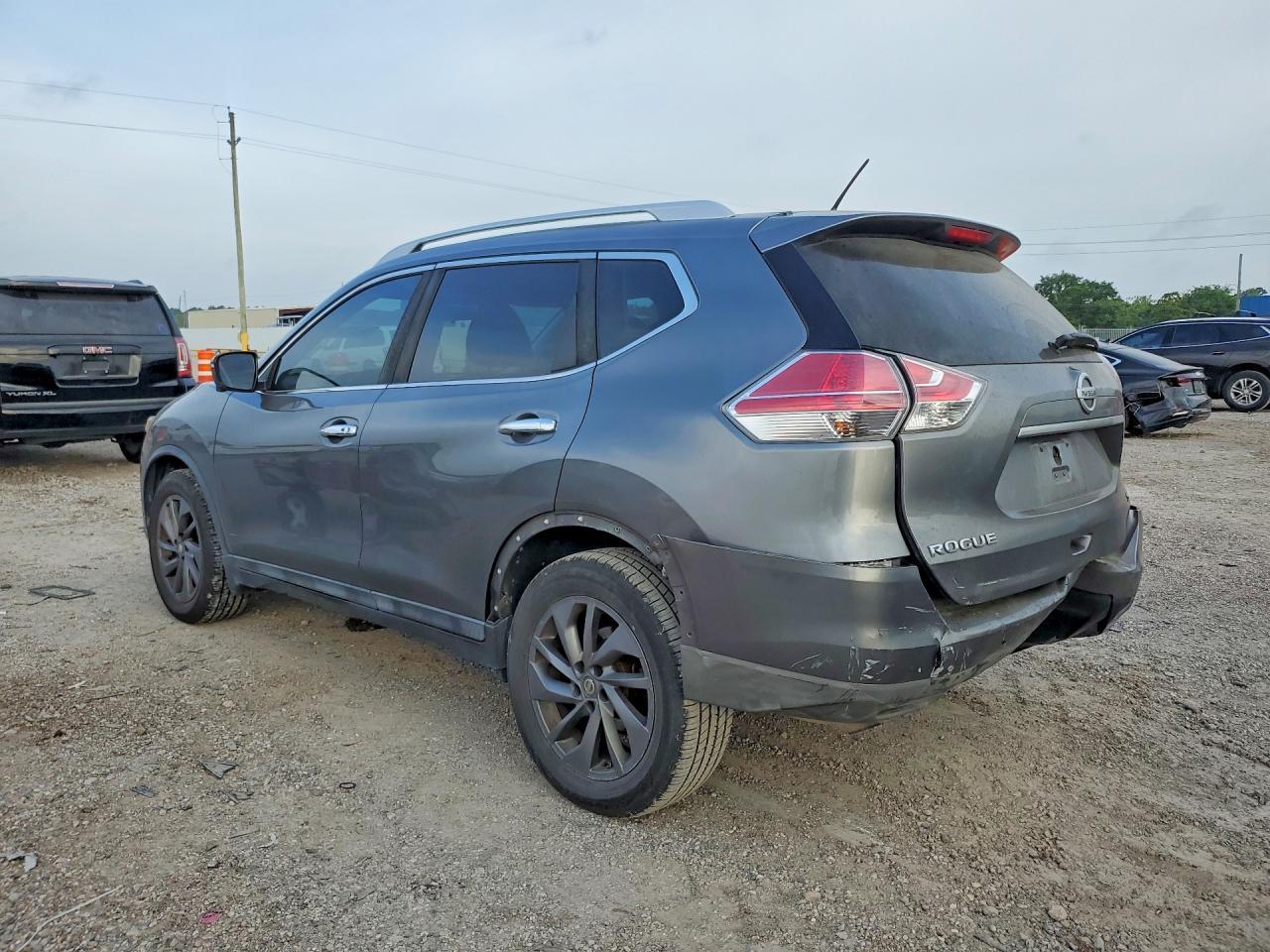 2016 Nissan Rogue Sl - Image 2