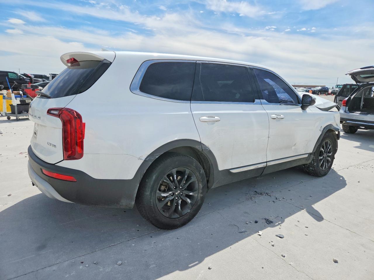 2020 Kia Telluride Lx - Image 3