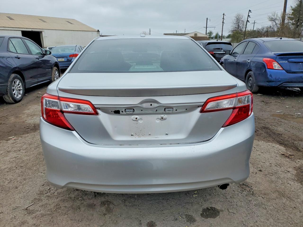 2012 Toyota Camry Hybrid Xle - Image 6