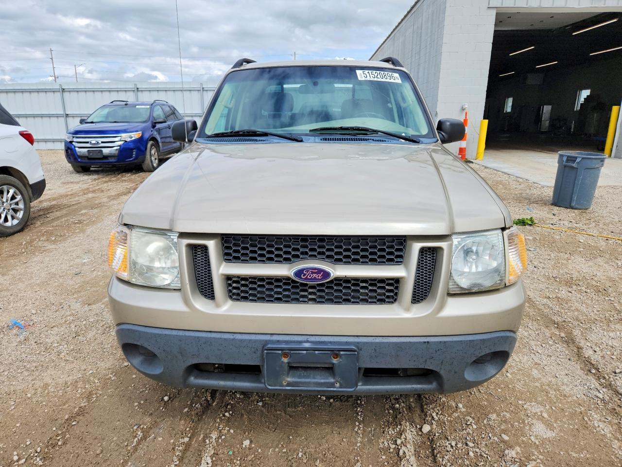 2004 Ford Explorer Sport Trac - Image 5