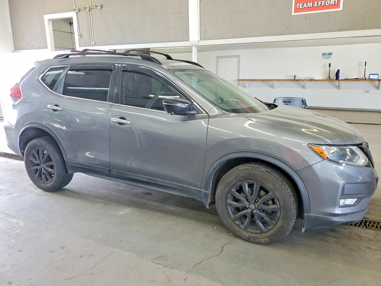 2018 Nissan Rogue Sv - Image 4