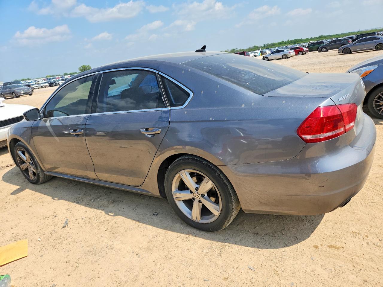 2014 Volkswagen Passat Se - Фото 2