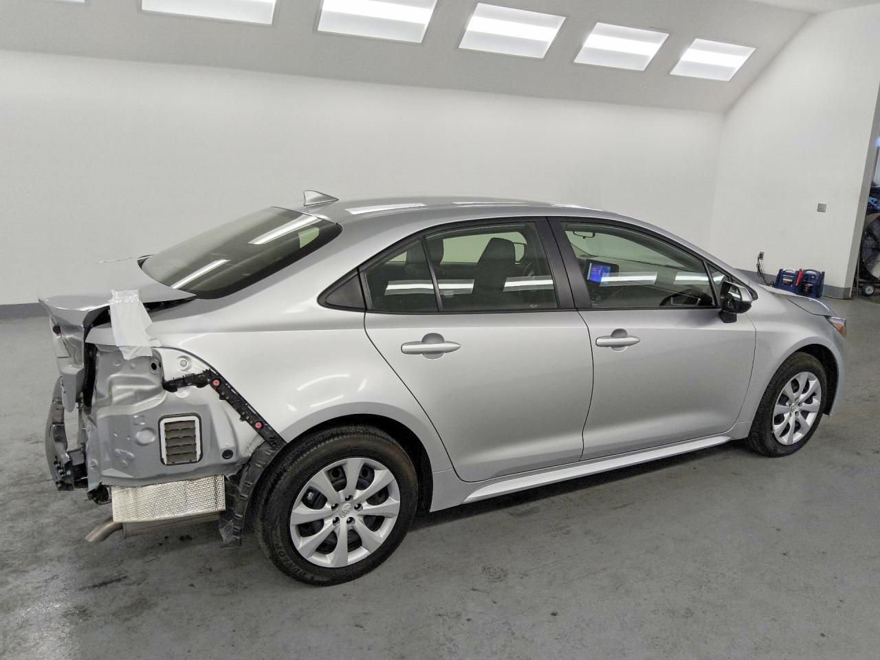 2025 Toyota Corolla Hybrid Le - Фото 3