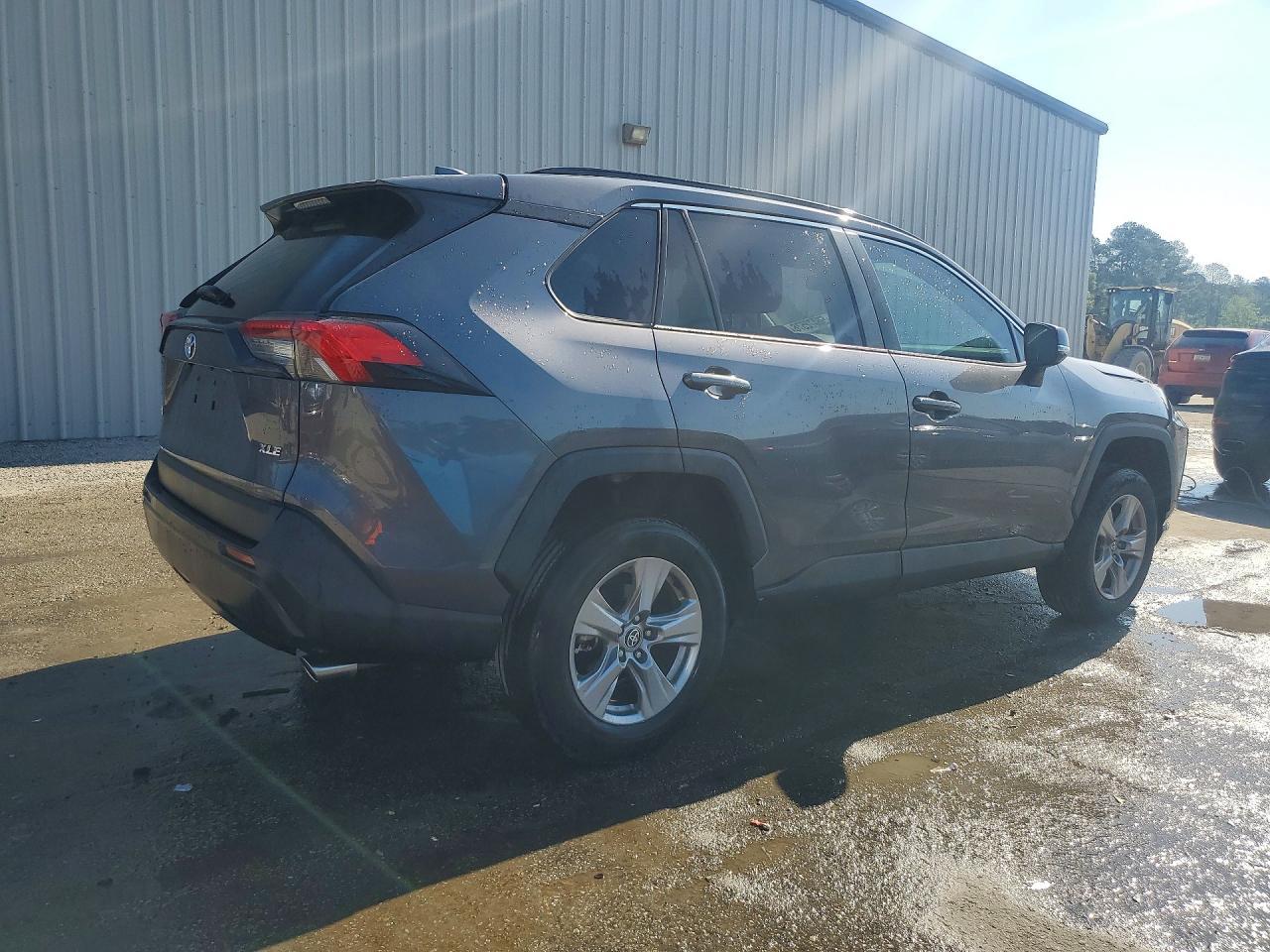 2022 Toyota Rav4 Xle - Фото 3