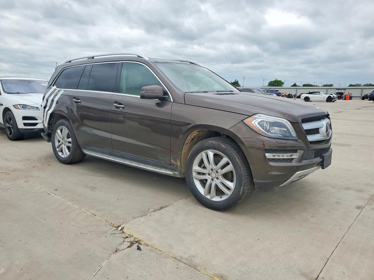 2015 Mercedes-Benz Gl 350 Bluetec - Image 4