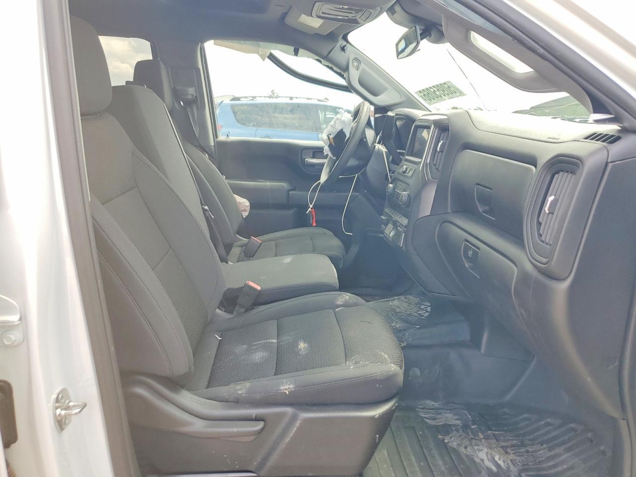 2025 Chevrolet Silverado K1500 - Фото 7