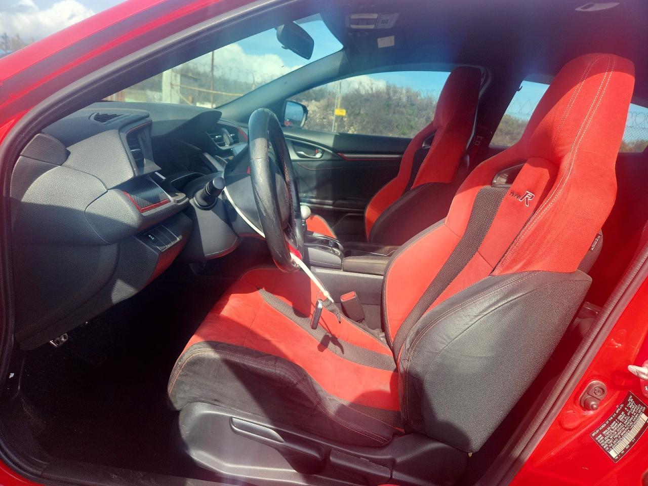 2018 Honda Civic Type-R Touring - Image 7
