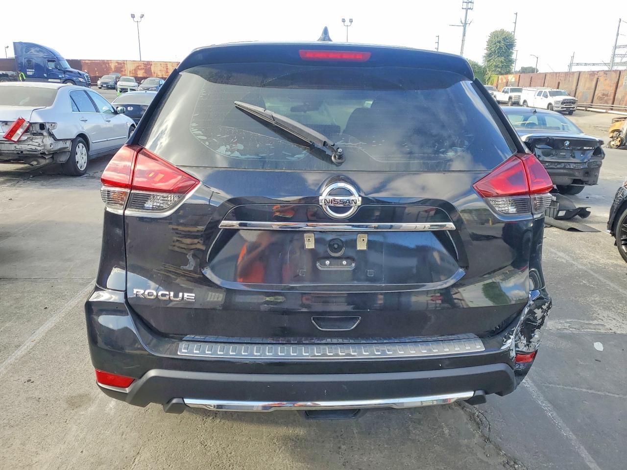 2019 Nissan Rogue S - Image 6