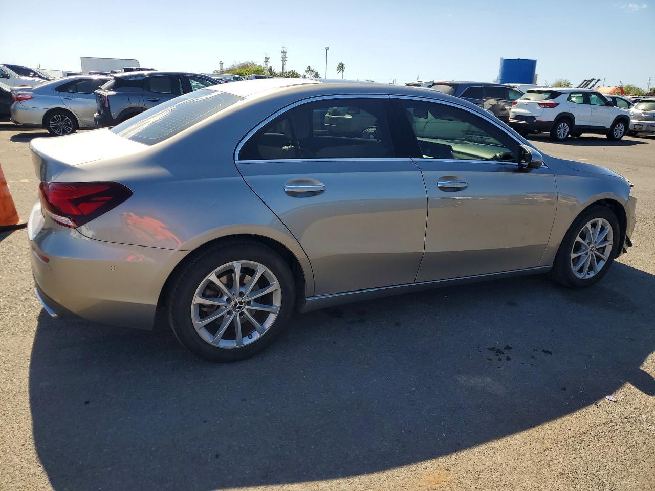 2019 Mercedes-Benz A 220 - Image 3