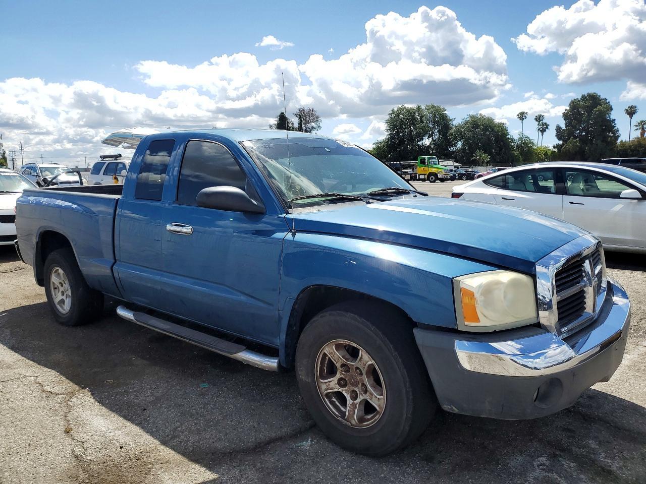 2005 Dodge Dakota Slt - Фото 4