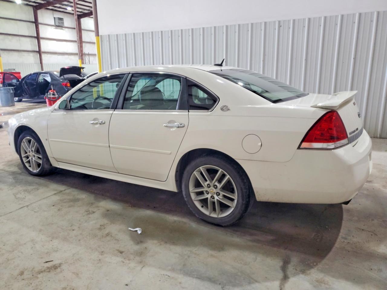 2009 Chevrolet Impala Ltz - Фото 2