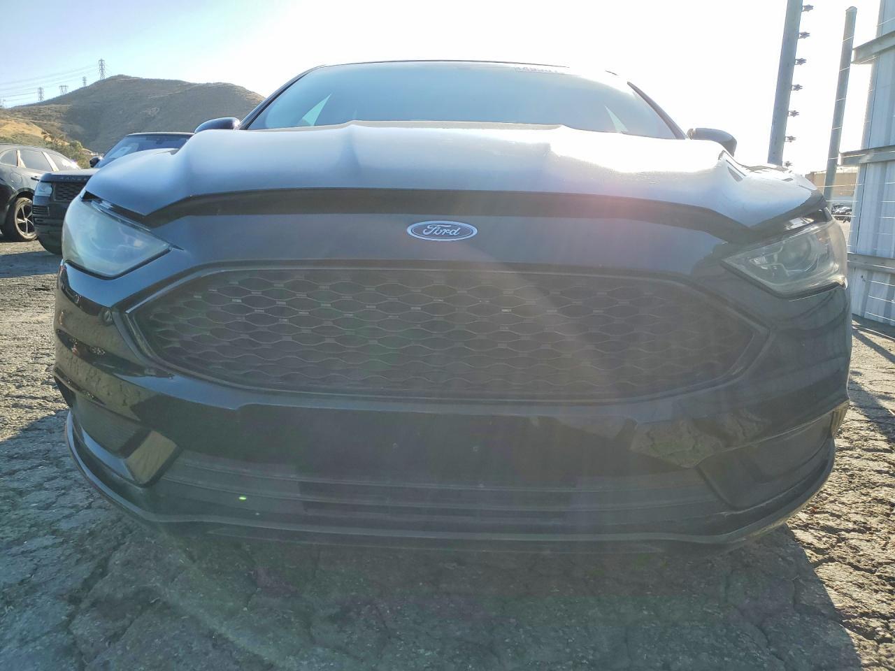 2017 Ford Fusion Se - Фото 5