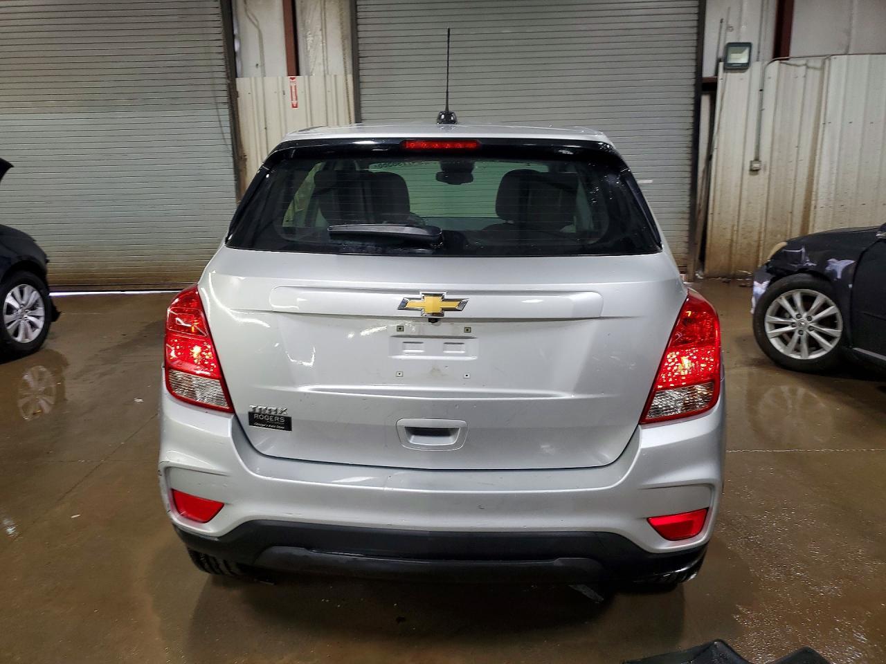 2018 Chevrolet Trax Ls - Image 6