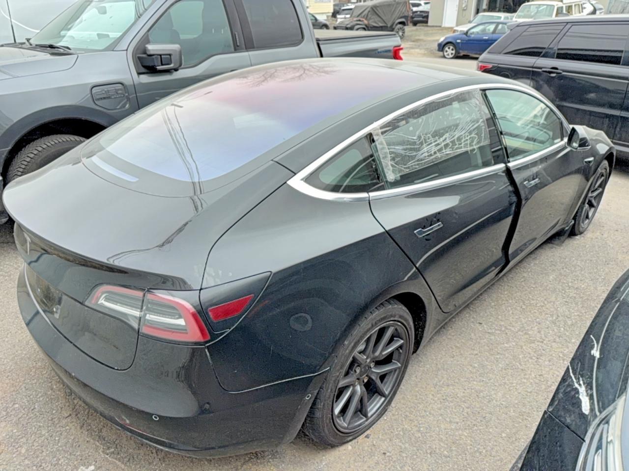 2018 Tesla Model 3 - Image 4