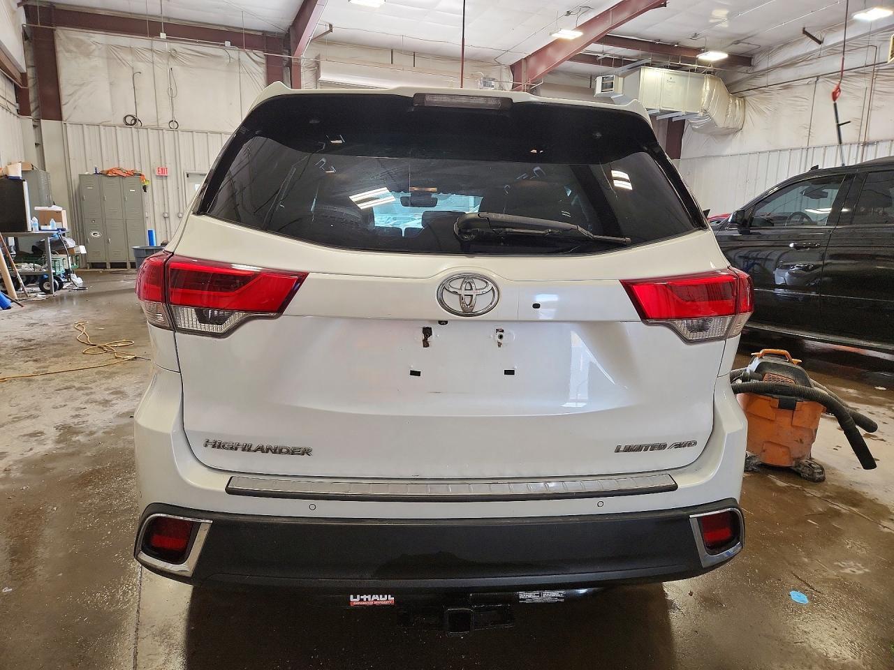 2019 Toyota Highlander Limited - Фото 6