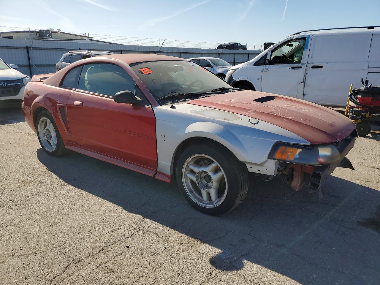 2000 Ford Mustang - Image 4