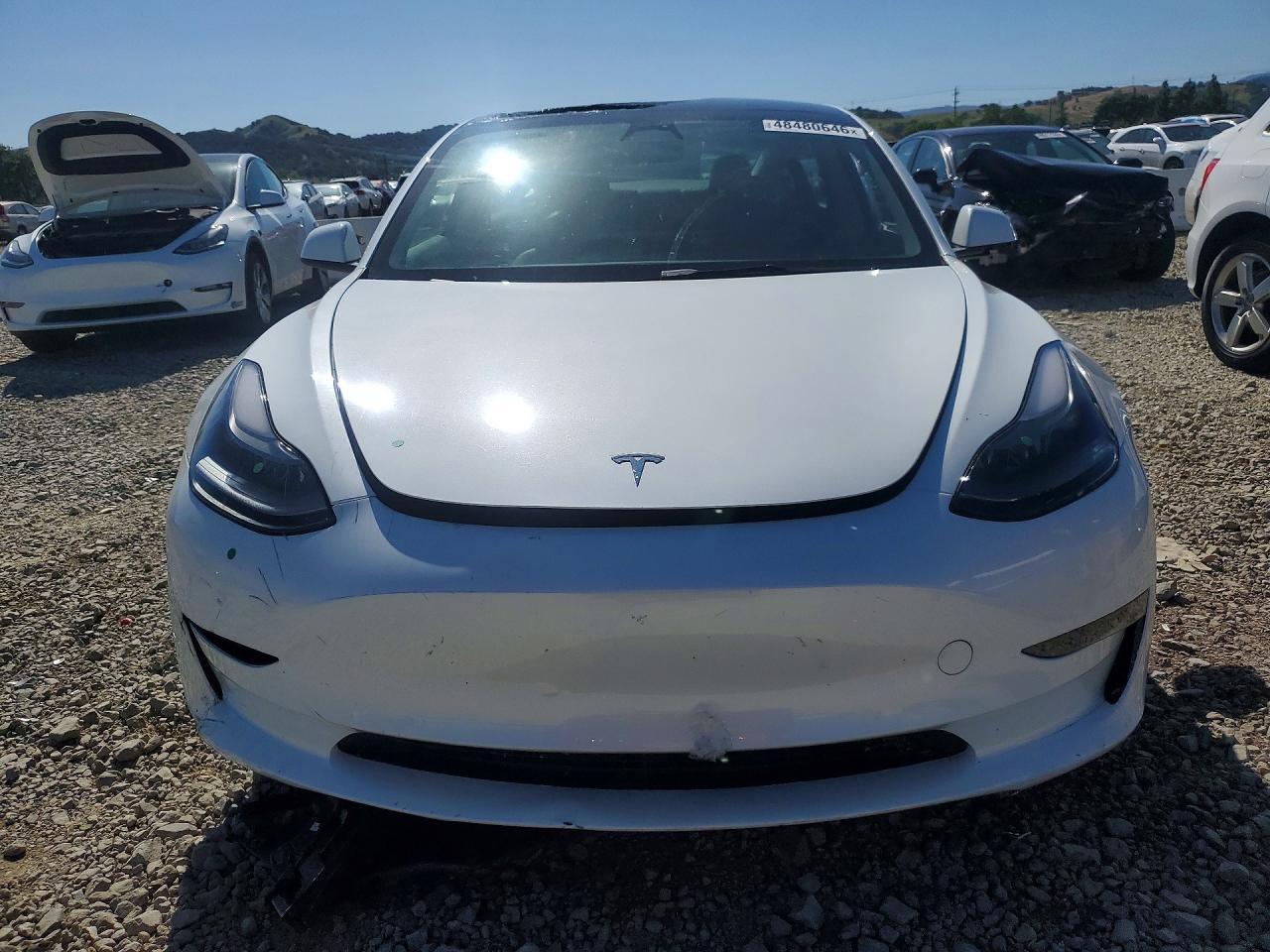 2023 Tesla Model 3 - Фото 5
