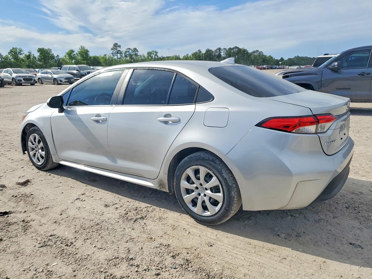 2024 Toyota Corolla Le - Фото 2