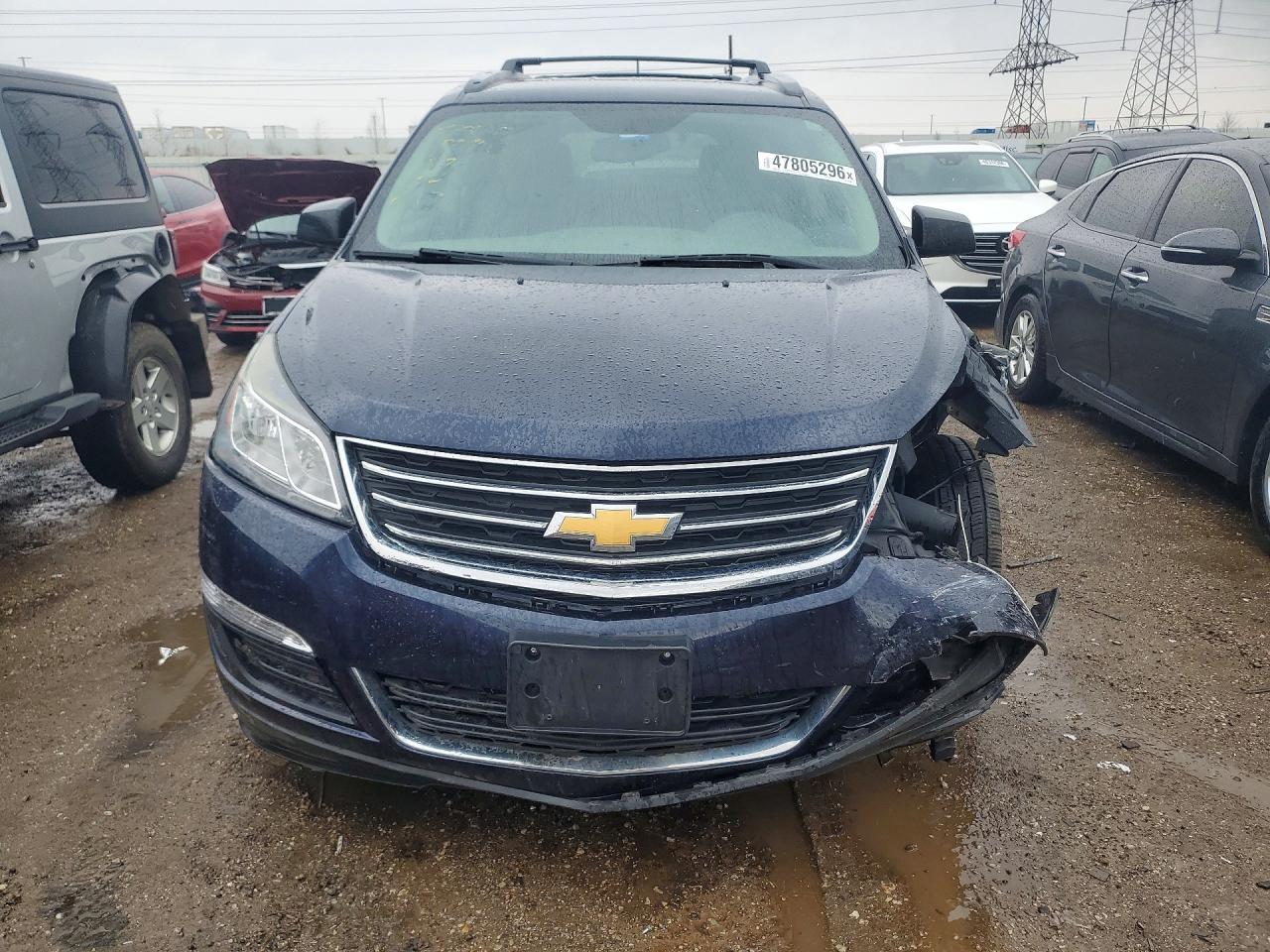 2017 Chevrolet Traverse Ls - Image 5