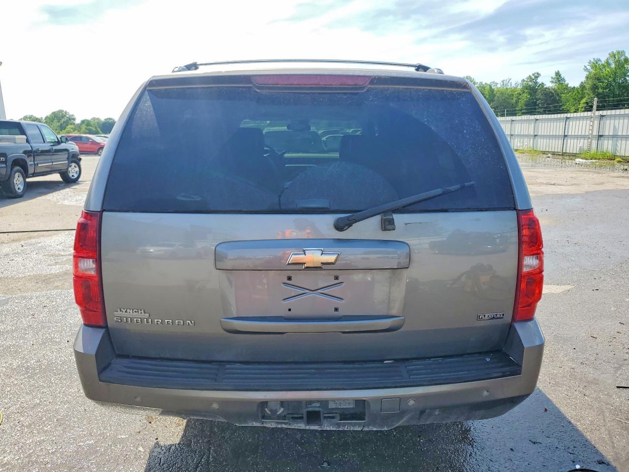 2008 Chevrolet Suburban C1500 Ls - Фото 6