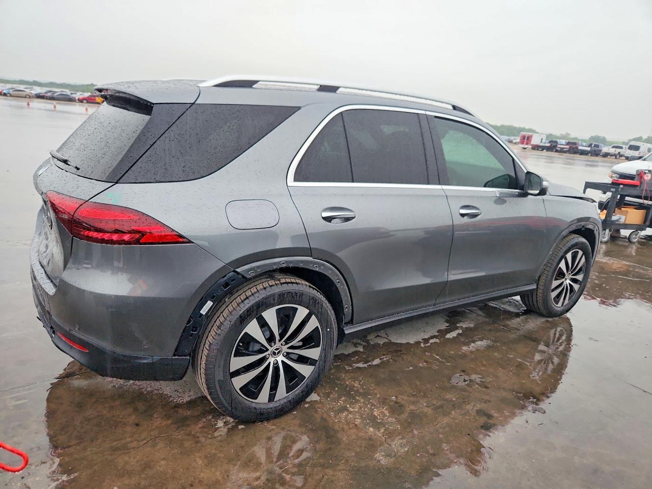 2026 Mercedes Benz Gle 350 - Image 3