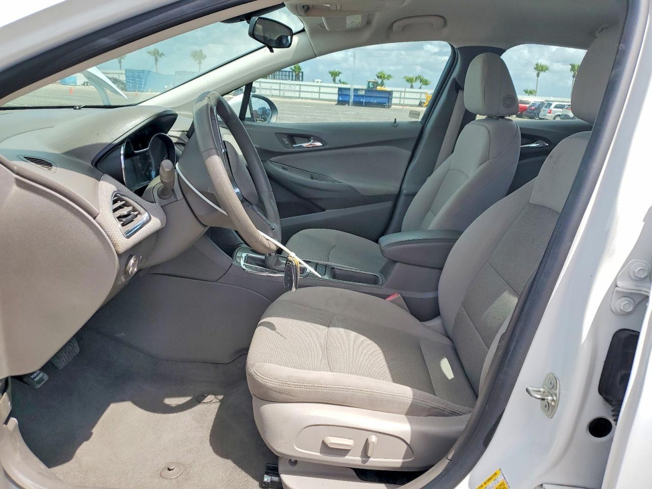 2017 Chevrolet Cruze Lt - Image 7