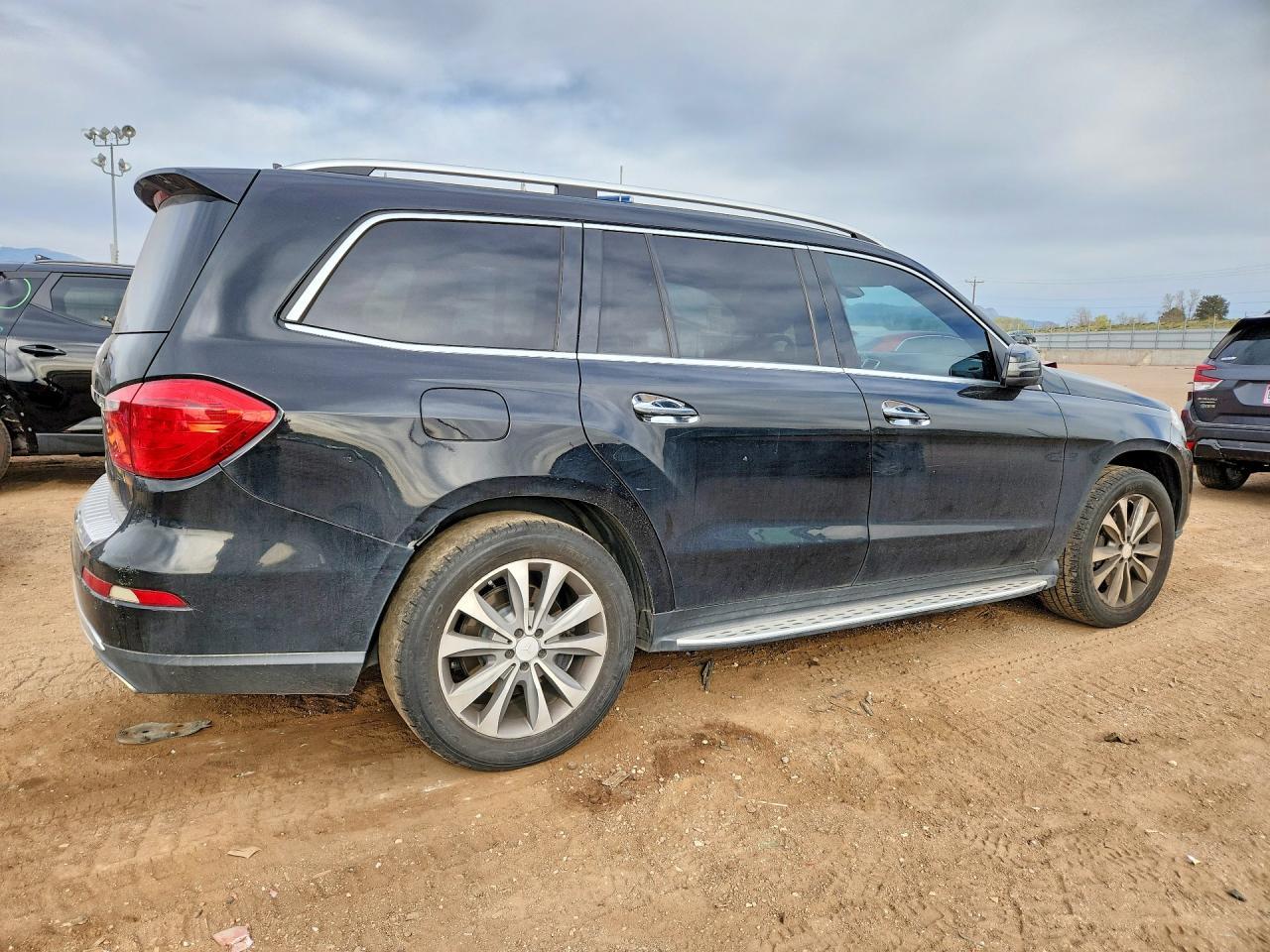 2013 Mercedes-Benz Gl 450 4Matic - Image 3