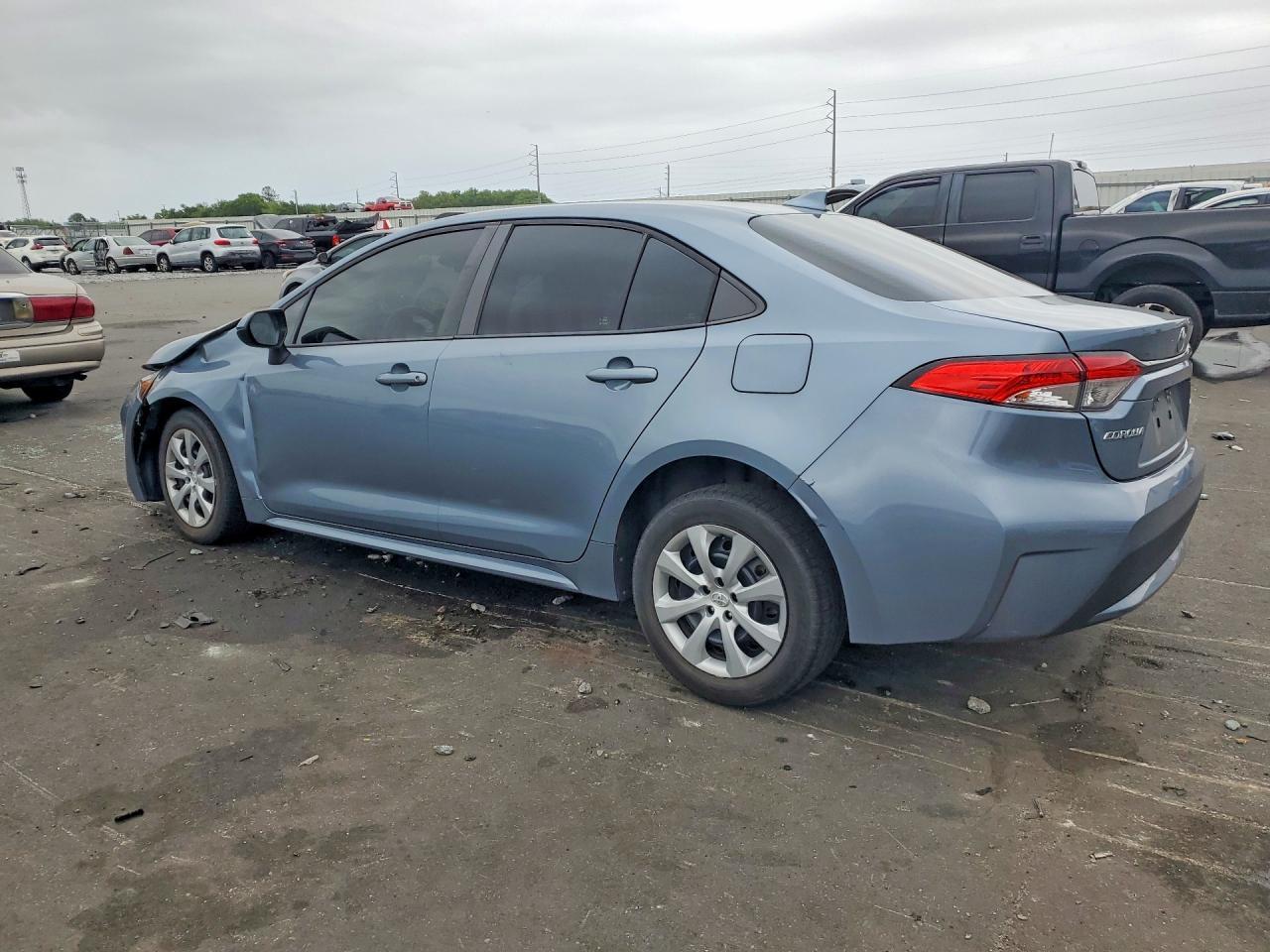2022 Toyota Corolla Le - Фото 2