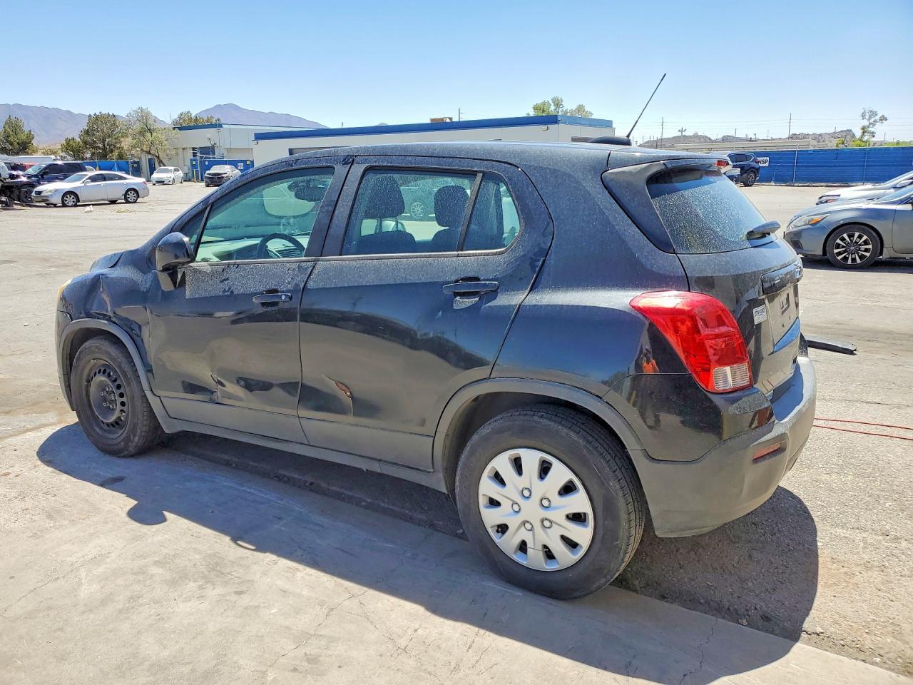 2015 Chevrolet Trax Ls - Image 2