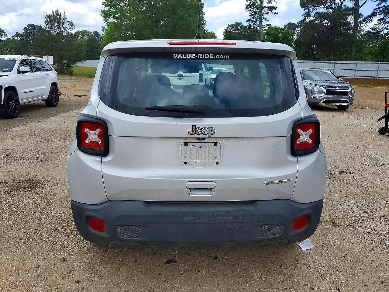 2019 Jeep Renegade - Фото 6