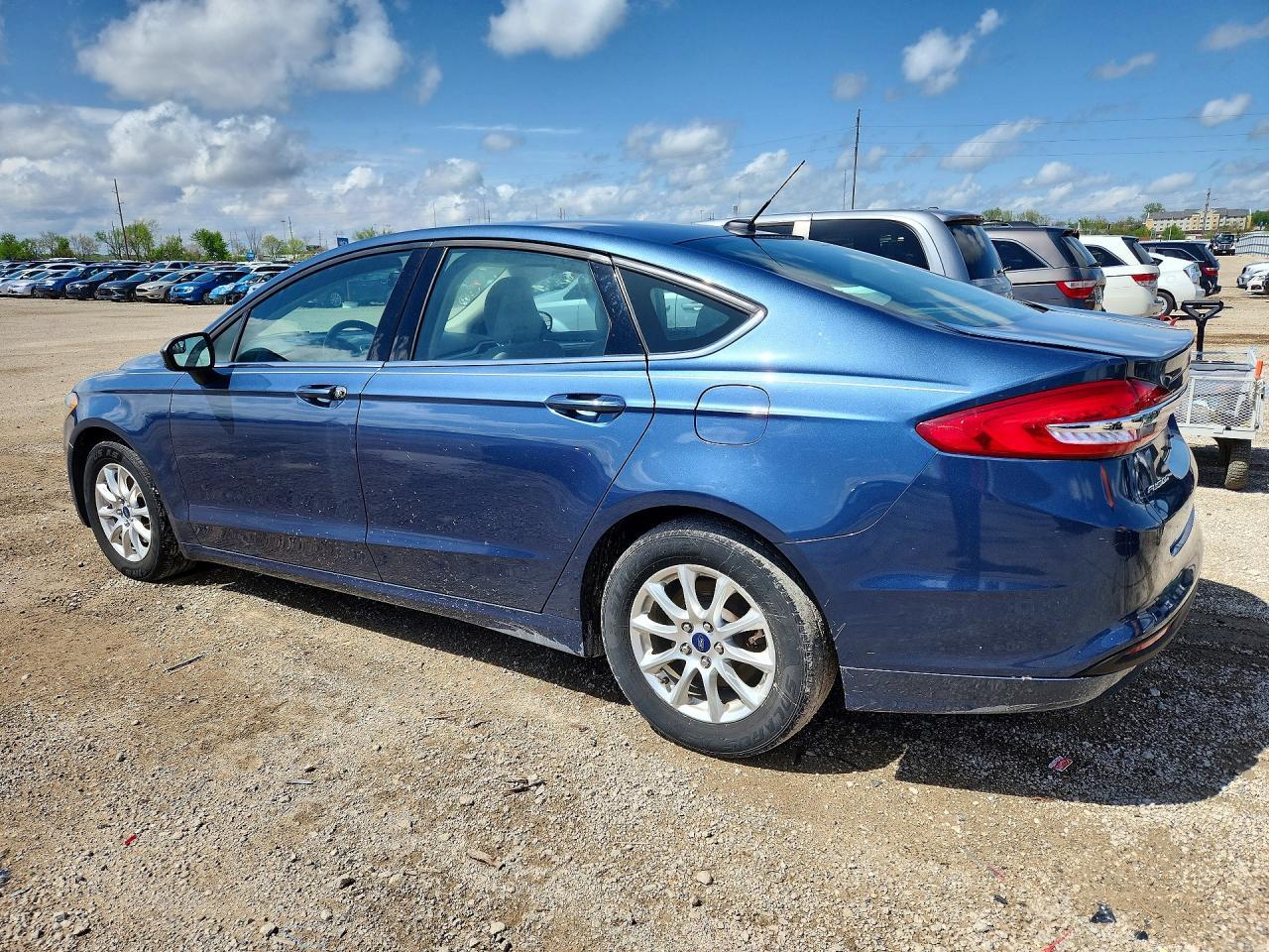 2018 Ford Fusion S - Image 2