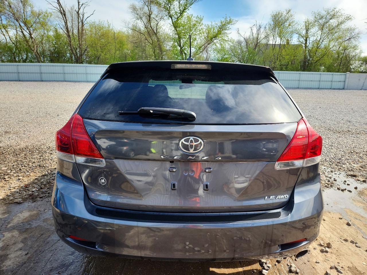 2015 Toyota Venza Le - Image 6
